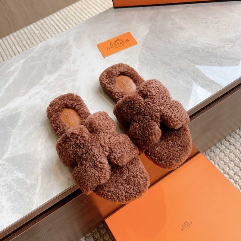 H**mes classic h word teddy bear fur slippers coffee