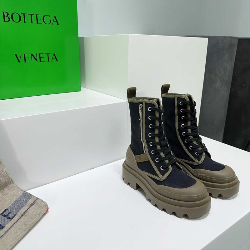 Bo*te*ga ve*ne*ta  lace-up boots dark green