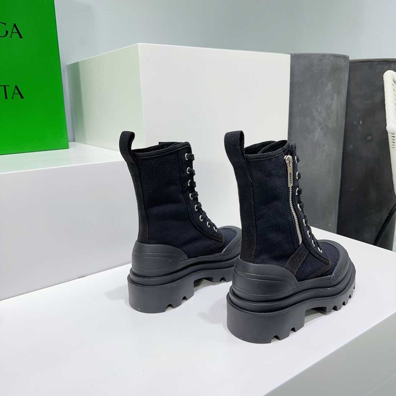 Bo*te*ga ve*ne*ta  lace-up boots  black