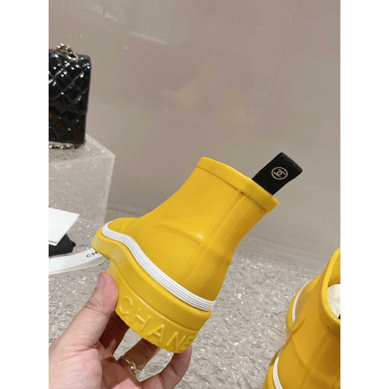 Ch*el short  rain boots yellow