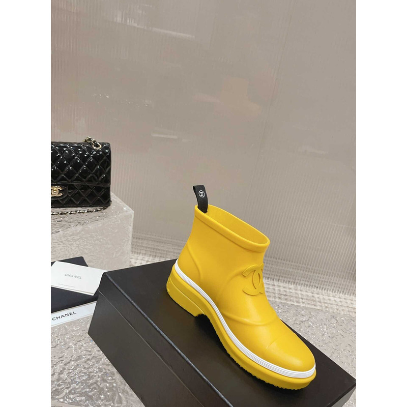 Ch*el short  rain boots yellow