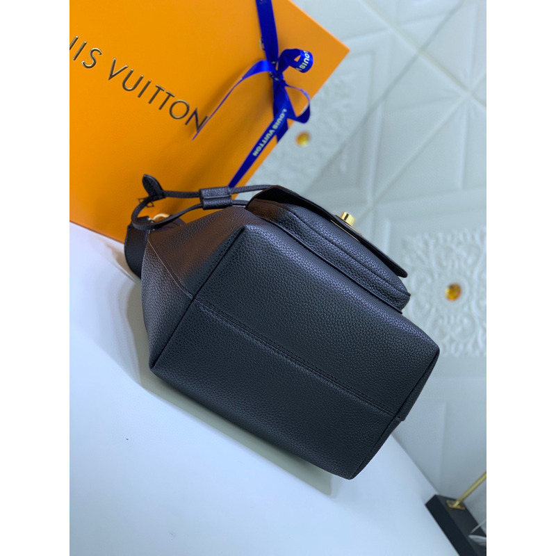 l**is V*t*n lockme bucket bag black