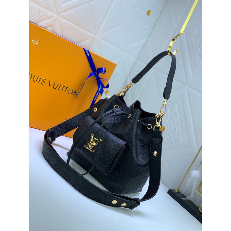 l**is V*t*n lockme bucket bag black