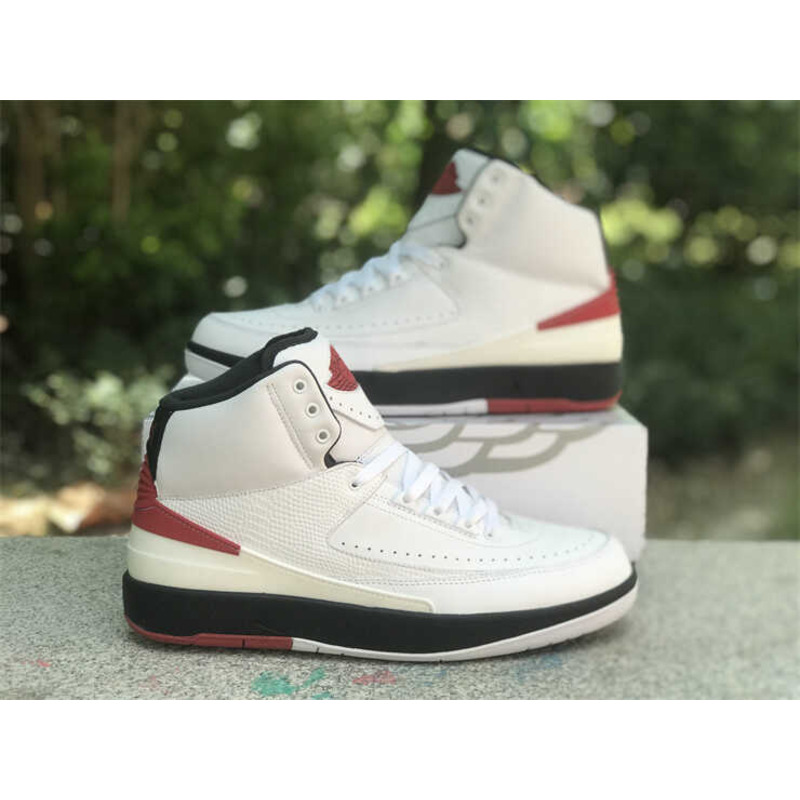 Air Jordan 2 OG “Chicago” Sneakers