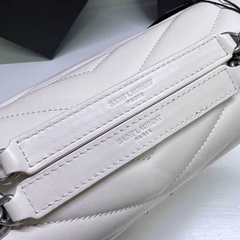 Saint Laurent Loulou Medium Bag In Quilted Leather White