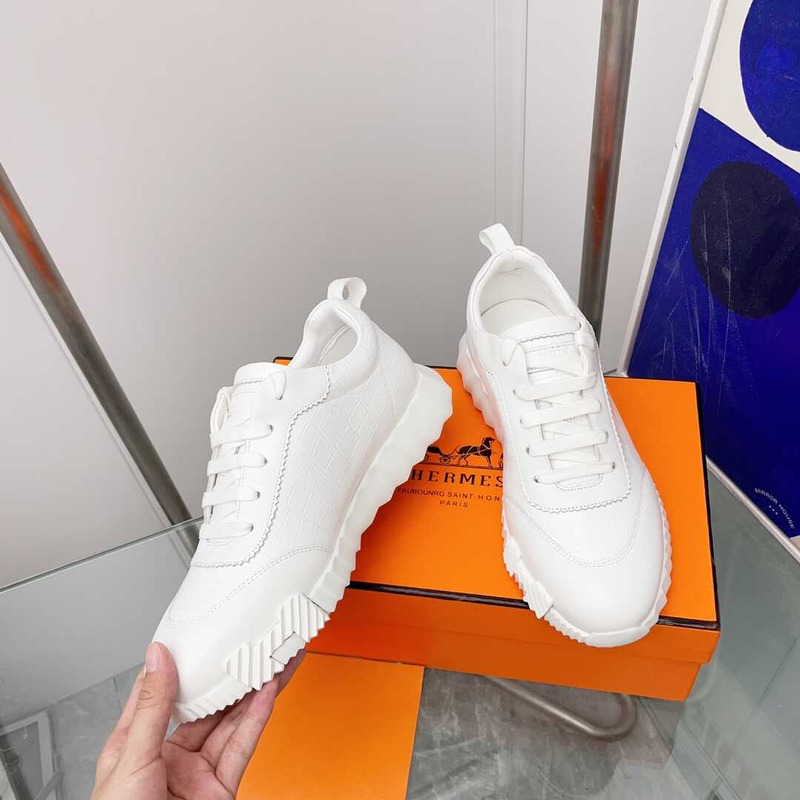 H**mes crocodile low trainer white