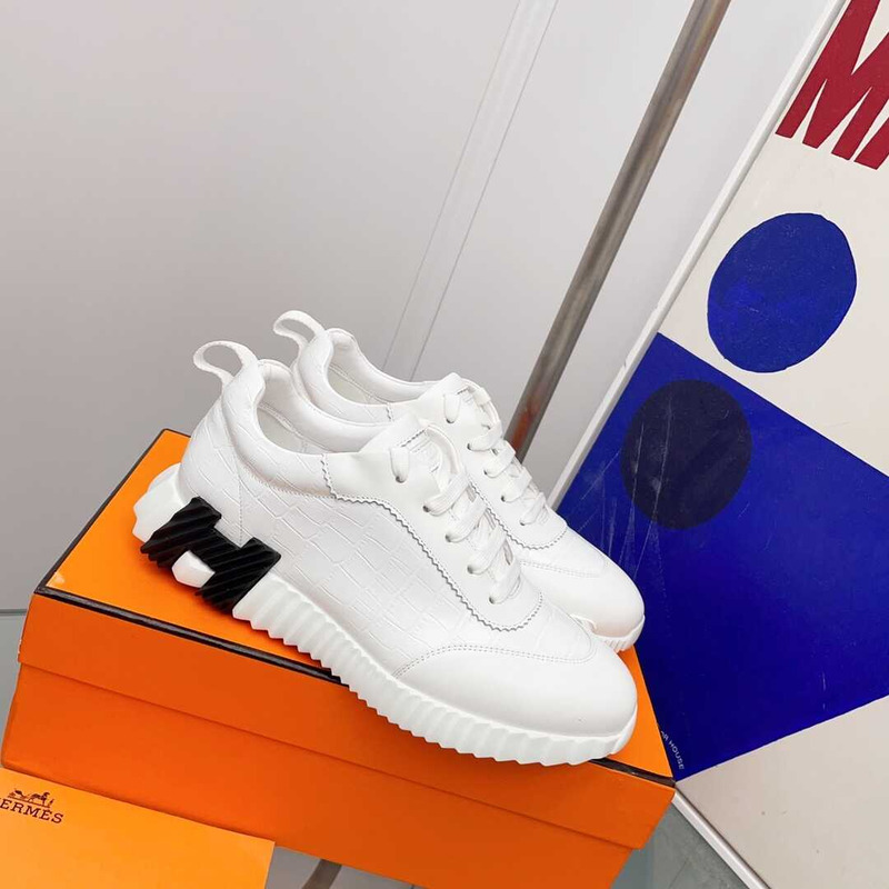 H**mes crocodile low trainer white