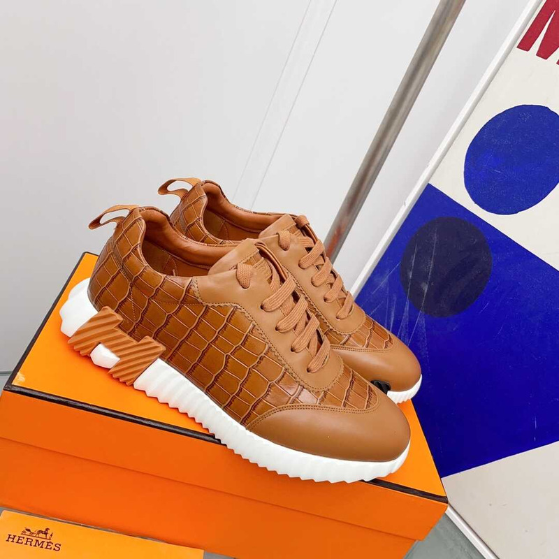 H**mes crocodile low trainer brown