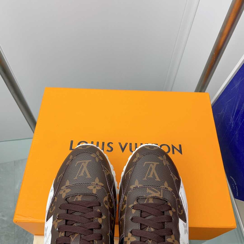 l**is V*t*n run away sneaker monogram