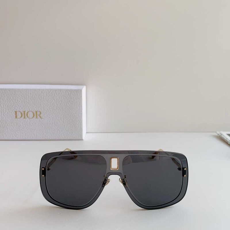 D*or ultraD*or muaviator-frame sunglasses with gold hardware