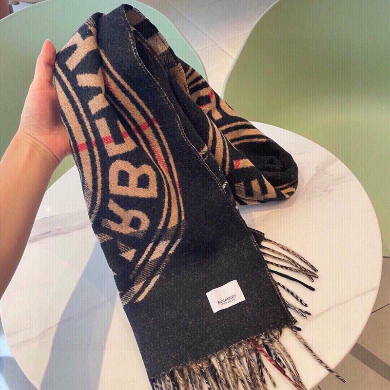 B**rry  inverness check scarf brown and dark blue