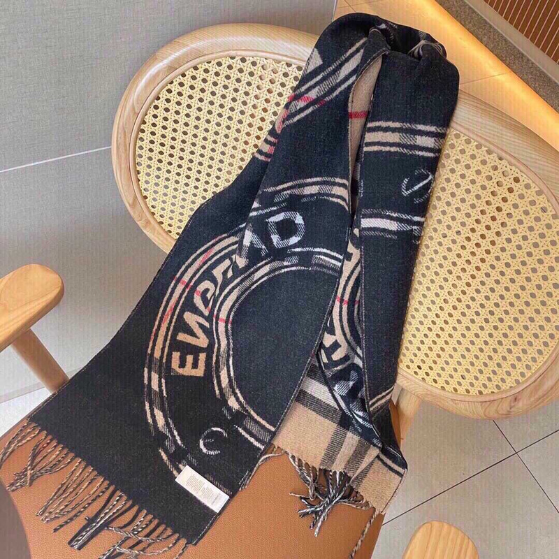 B**rry  inverness check scarf brown and dark blue