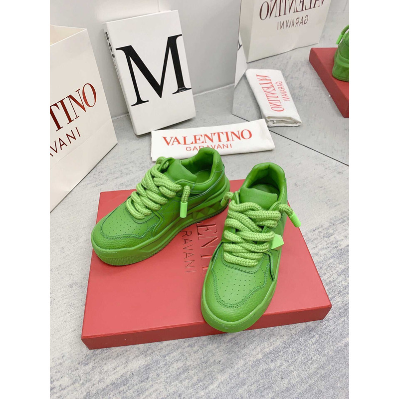 Valentino Garavani One Stud Leather Low-top Sneakers Green