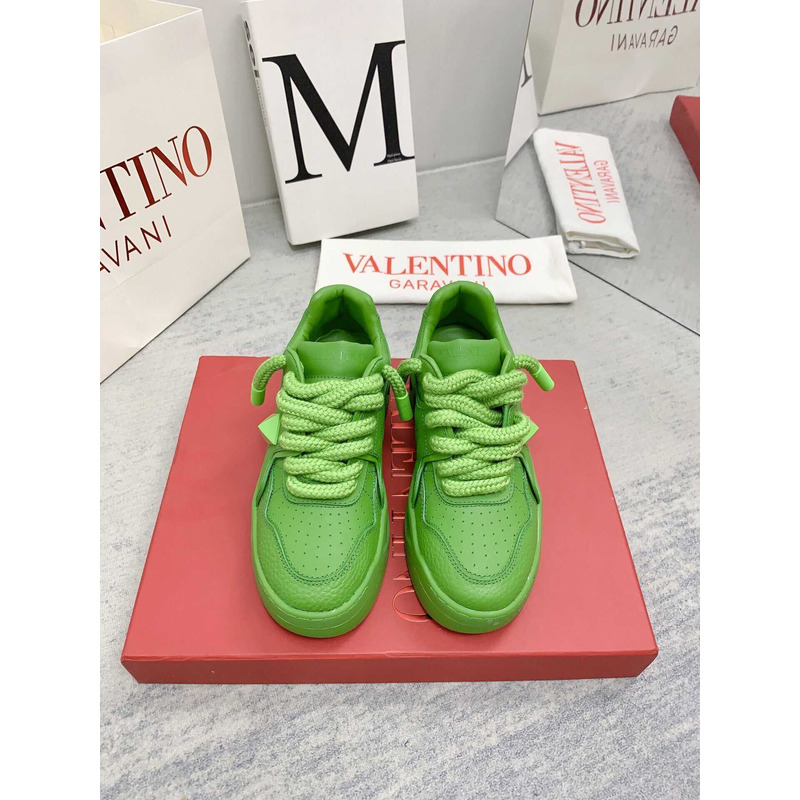 Valentino Garavani One Stud Leather Low-top Sneakers Green