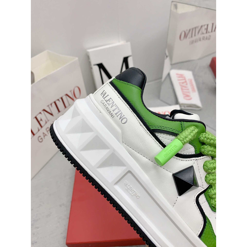 Valentino Garavani One Stud Leather Low-top Sneakers Green And White