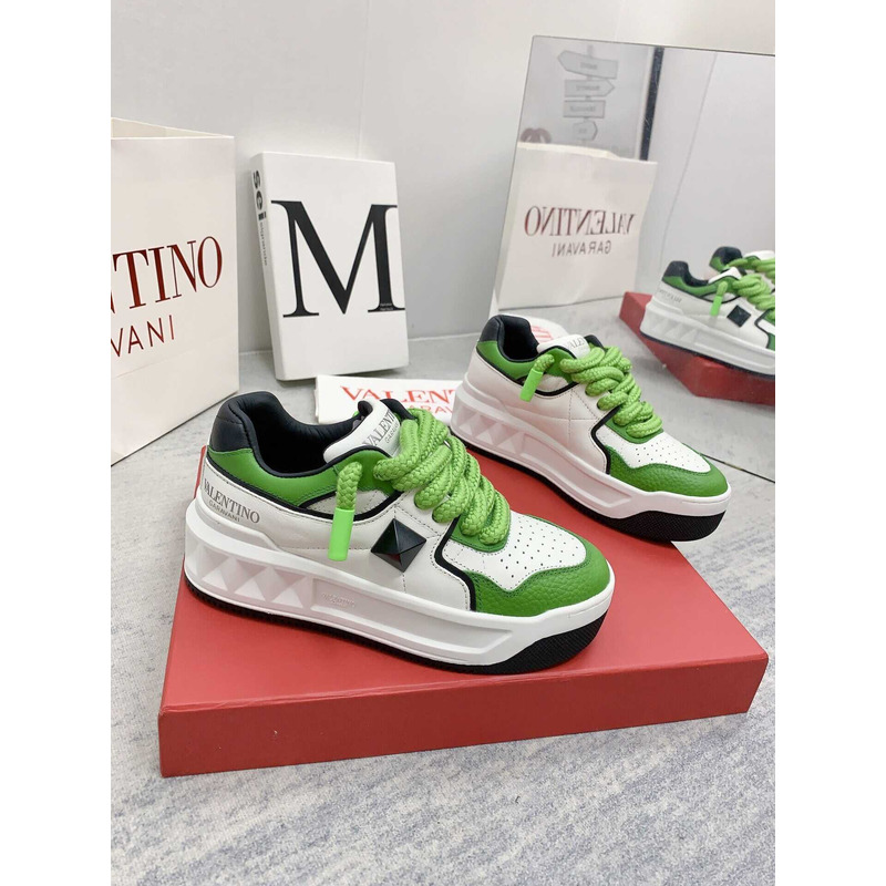 Valentino Garavani One Stud Leather Low-top Sneakers Green And White