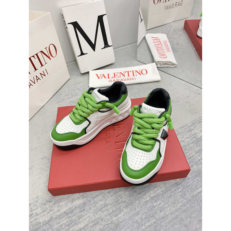 Valentino Garavani One Stud Leather Low-top Sneakers Green And White