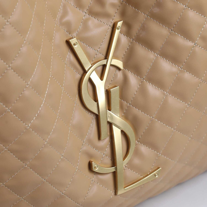 D*or saint laurent  icare oversized shopping bag in quilted lambskin beige