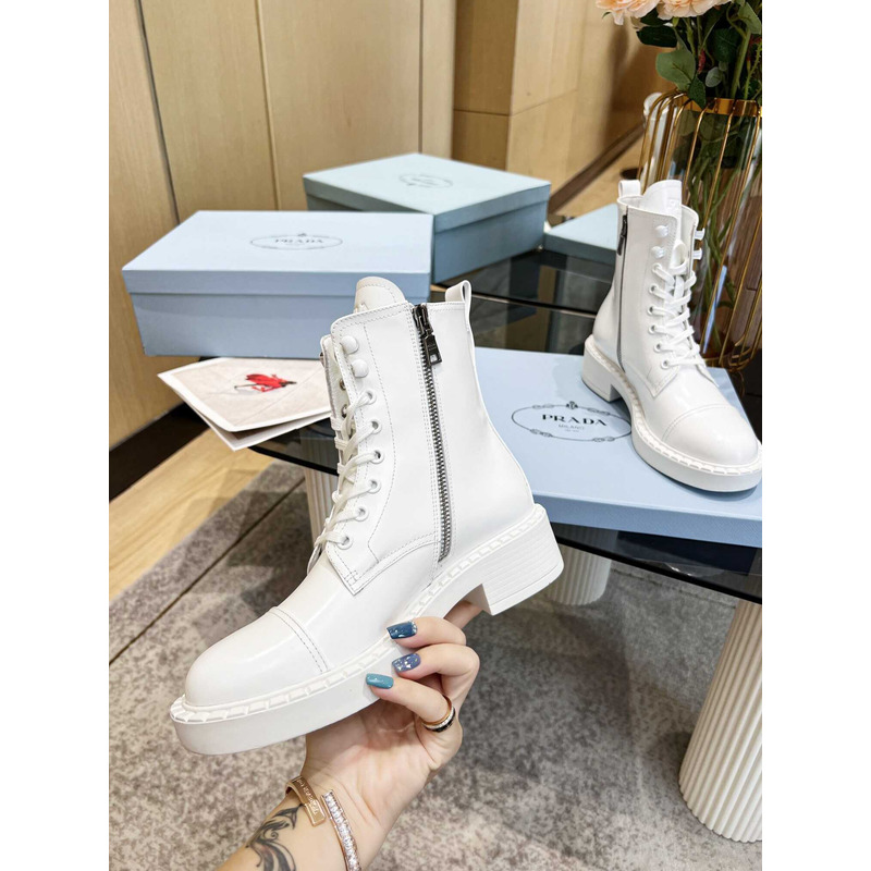 Pra*a lace-up ankle boots white