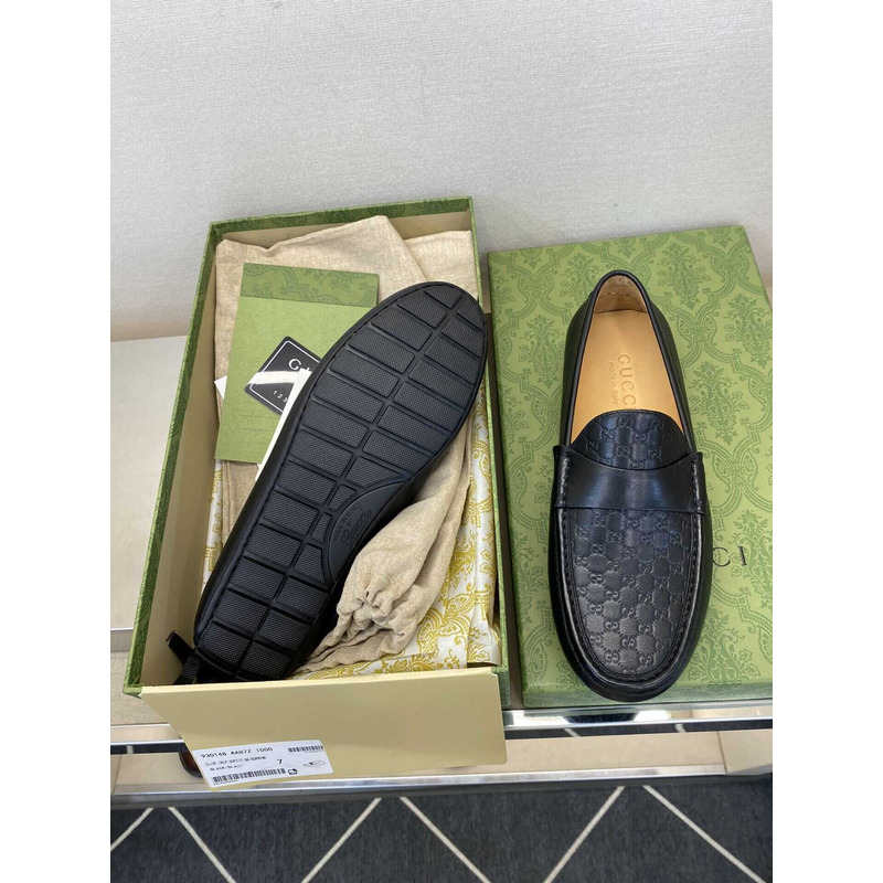 G*u*i gg leather loafer black