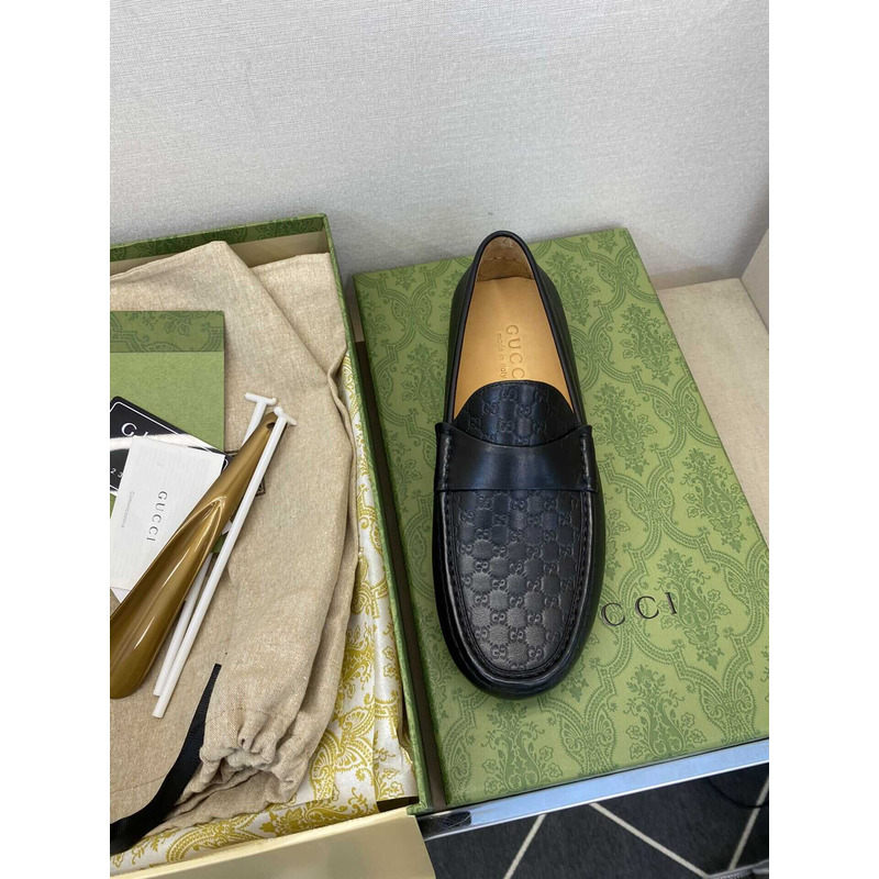 G*u*i gg leather loafer black