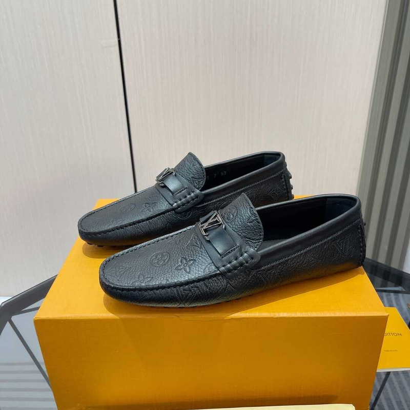 l**is V*t*n hockenheim moccasin loafer black