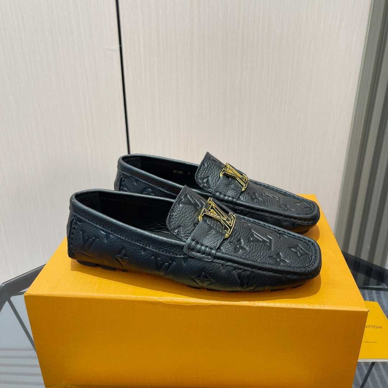 l**is l**is V*t*n hockenheim moccasin loafer black