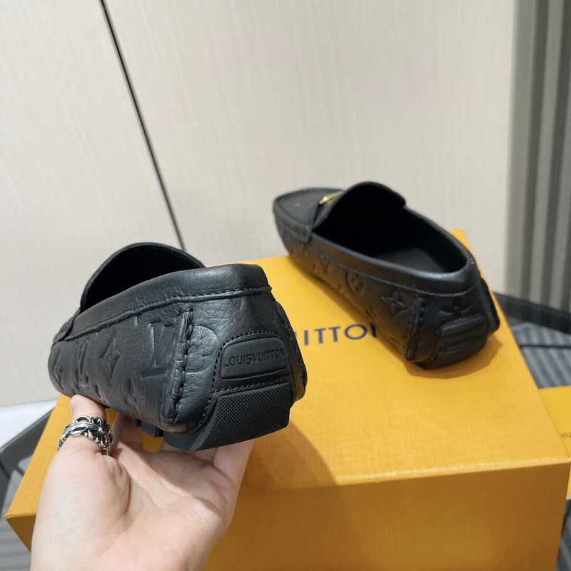 l**is l**is V*t*n hockenheim moccasin loafer black