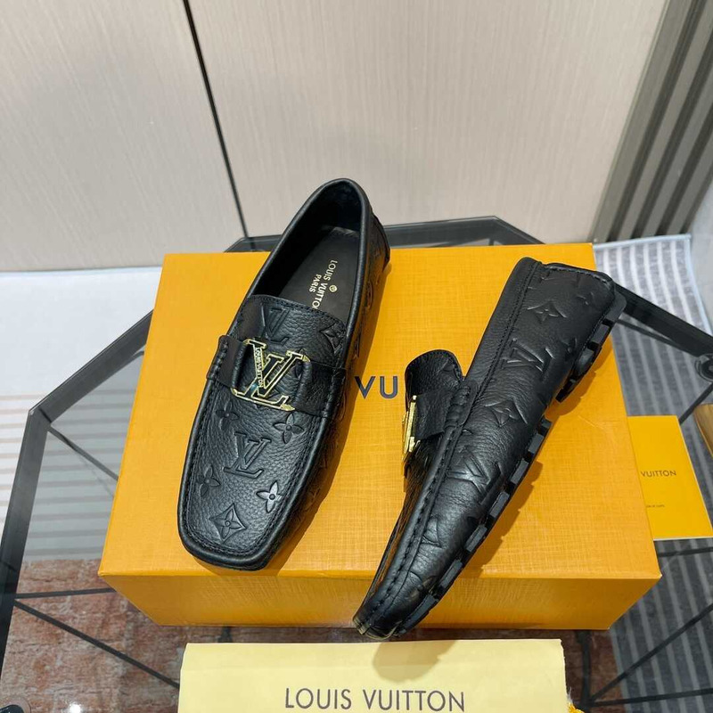 l**is l**is V*t*n hockenheim moccasin loafer black