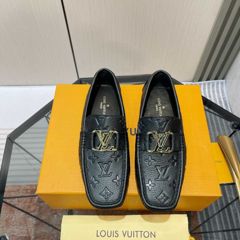 l**is l**is V*t*n hockenheim moccasin loafer black