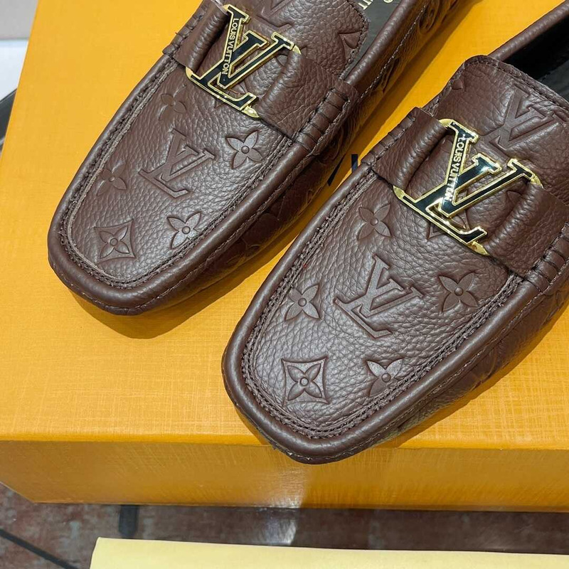 l**is V*t*n hockenheim moccasin loafer mocha