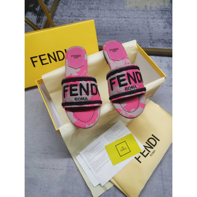 F**di sign canvas sandals pink