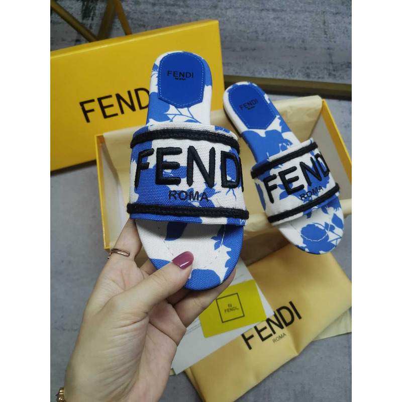 F**di sign canvas sandals blue