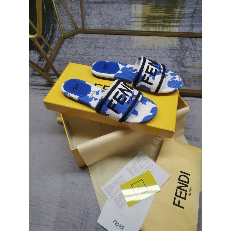 F**di sign canvas sandals blue