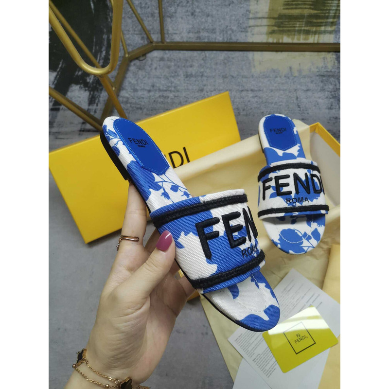 F**di sign canvas sandals blue