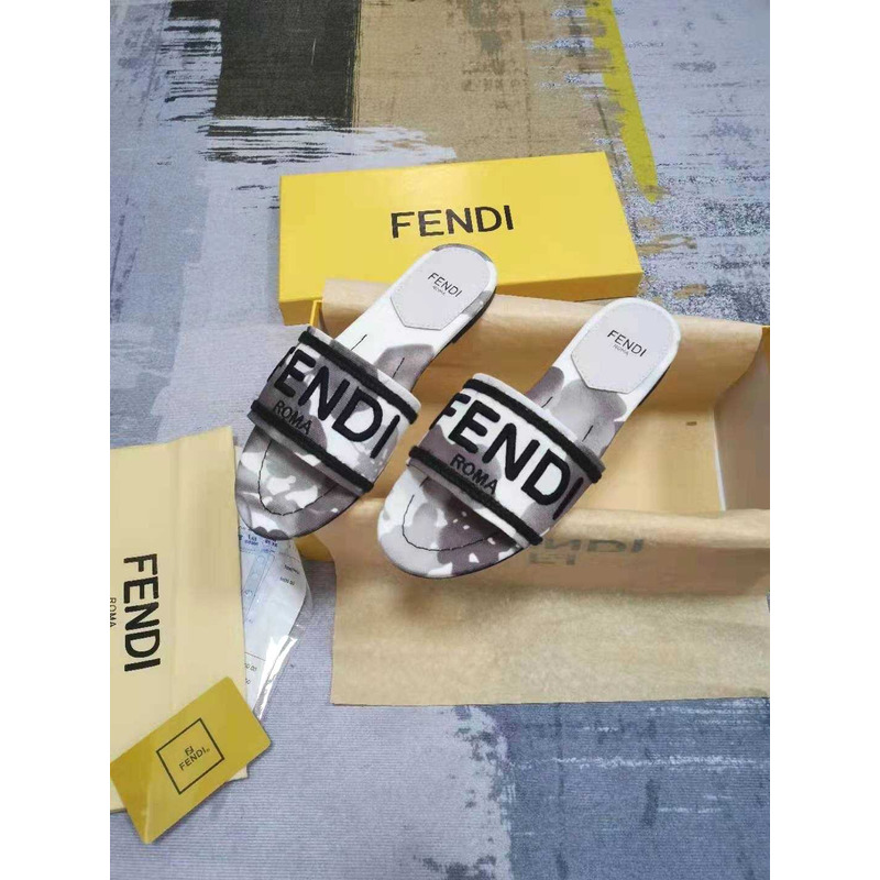 F**di sign canvas sandals black