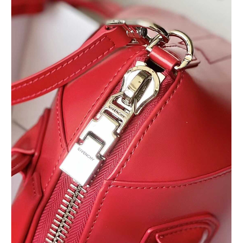 Givenchy Antigona Tote Glazed Mini Red