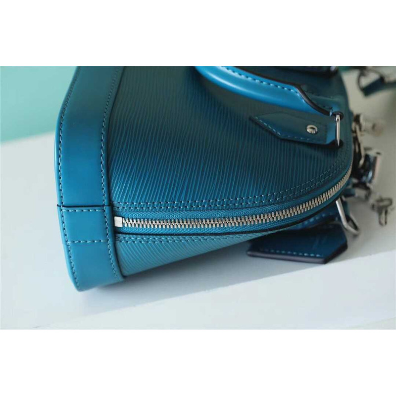 l**is V*t*n alma bb bag epi calfskin turquoise blue