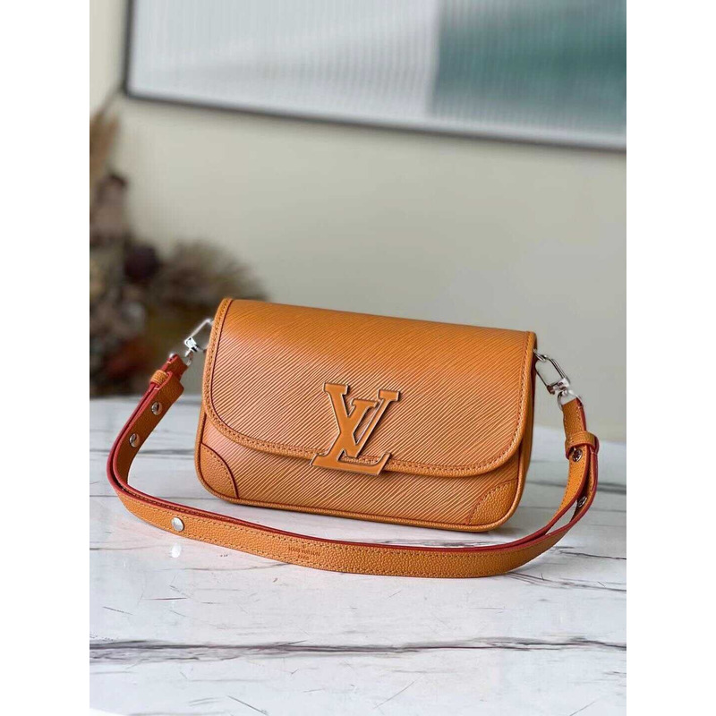 l**is V*t*n buci epi leather bag brown