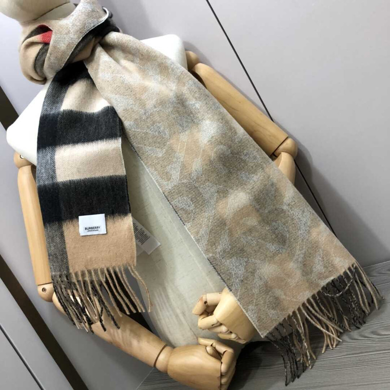 B**rry designer cashmere scarf beige