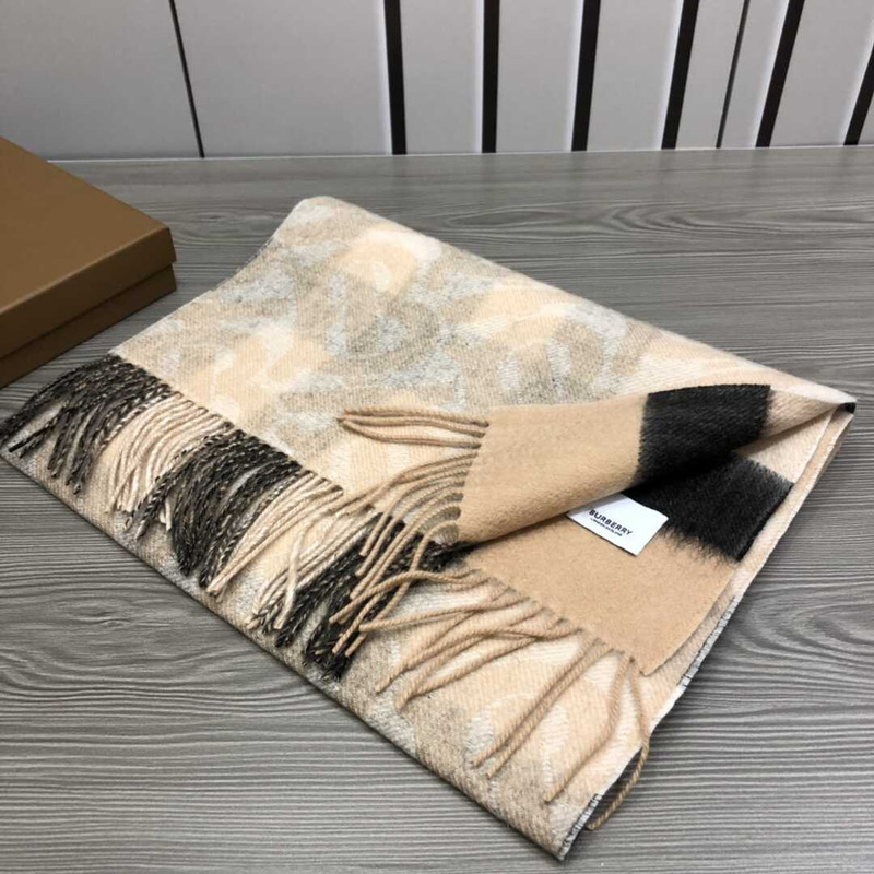 B**rry designer cashmere scarf beige