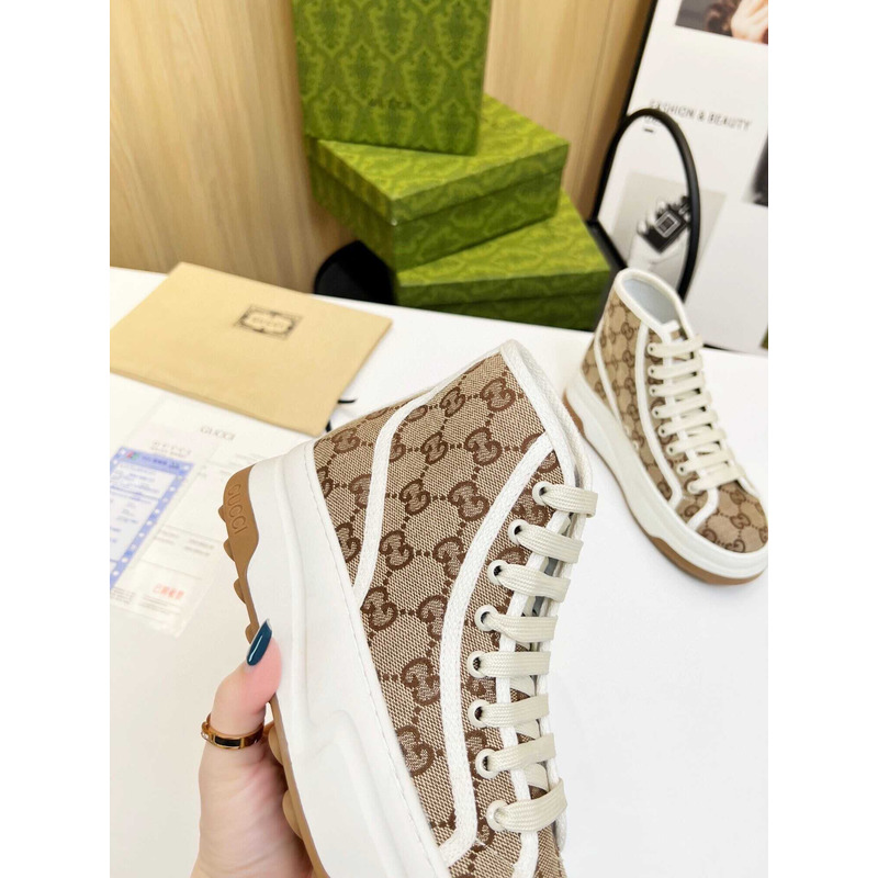 G*u*i gg canvas sneakers brown