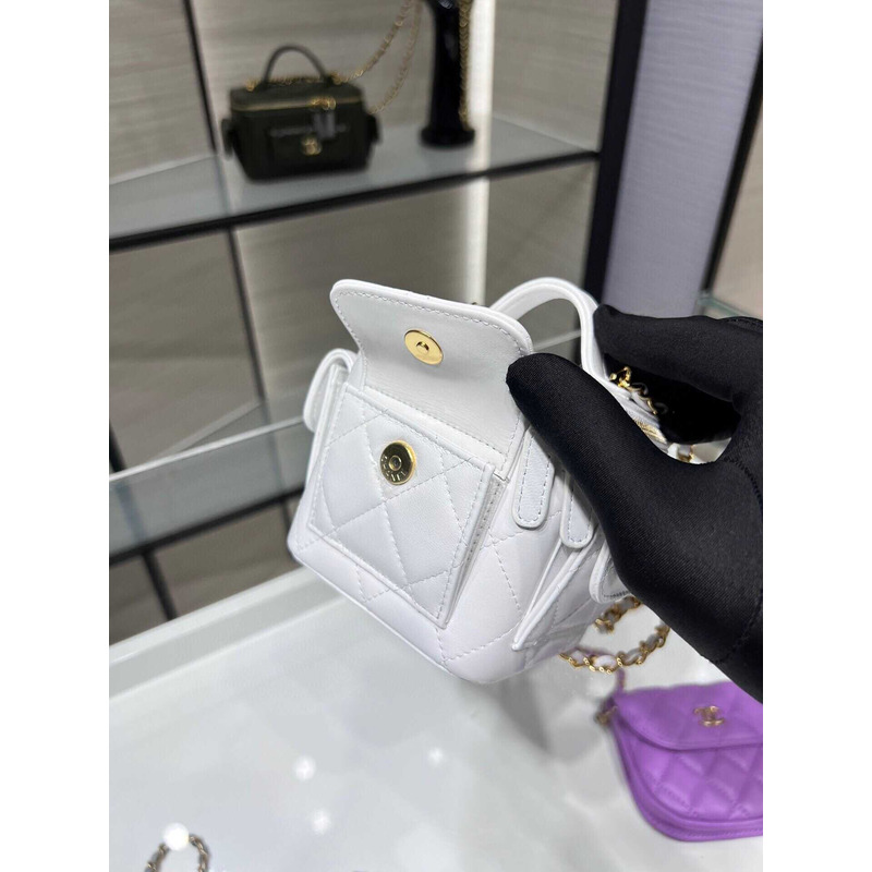 Ch*el 22k leather vanity white