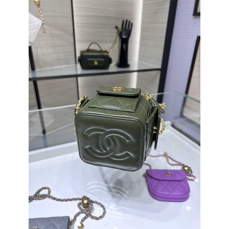 Ch*el 22k leather vanity green