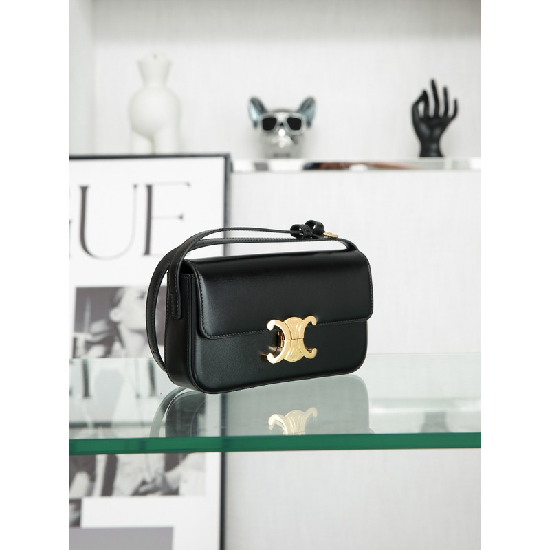 Ce**e triomphe shoulder bag in shiny calfskin black