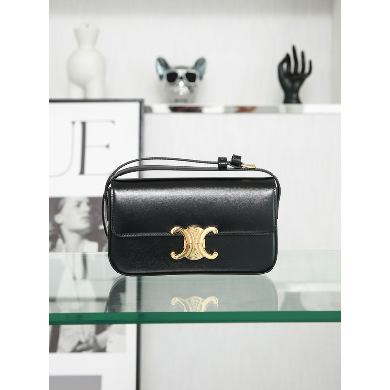 Ce**e triomphe shoulder bag in shiny calfskin black