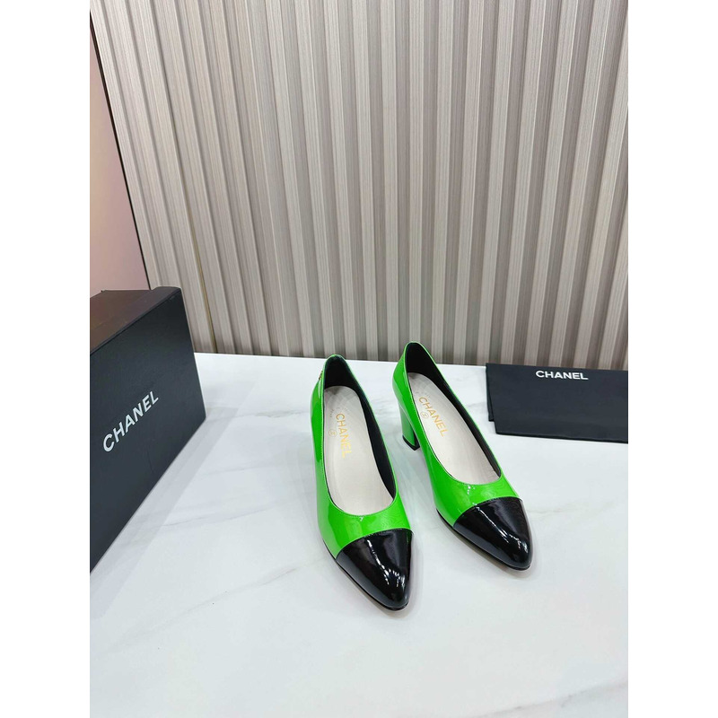 Ch*el pumps patent calfskin green & black