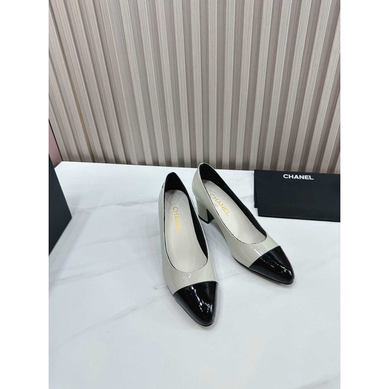 Ch*el pumps patent calfskin gray & black