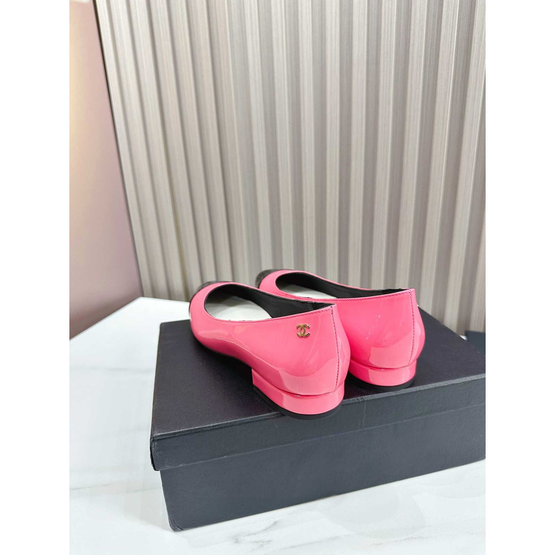 Ch*el pumps patent calfskin pink & black