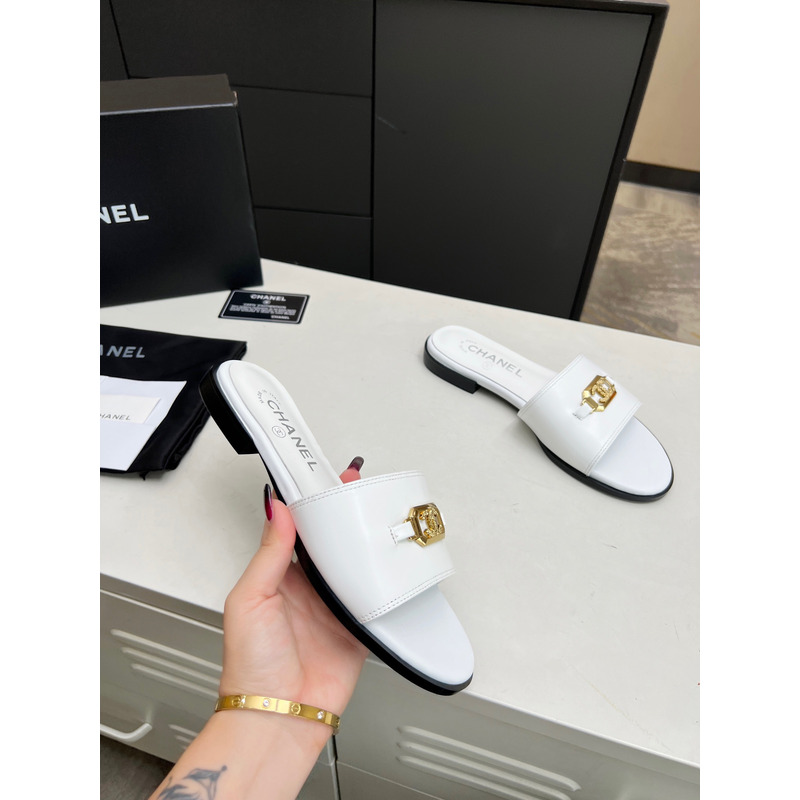 Ch*el calfskin&metal mules white